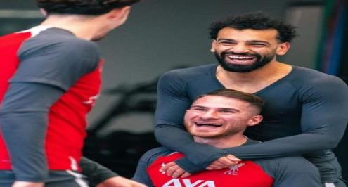 ماك أليستر: محمد صلاح ملهمنا في ليفربول.. وأصبح أسطورة النادي